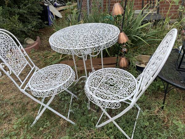 white iron table and 2 chairs 1