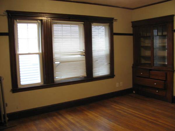 $2,850 / 3br - 1100ft2 - $2850 Savin Hill 2 or 3 Bedroom (Dorchester)63912516927235122