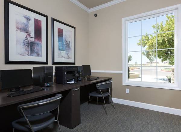 $2,350 / 2br - 1060ft2 - CALL NOW~OPEN FLOOR PLAN~ RENOVATED 2BED2BATH WITH WASHER AND DRYER (NORTH NATOMAS)63961337364995122