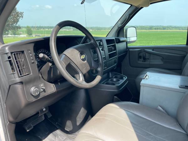 14 Chevy Explress 1500 140k *FINANCING FOR ALL SCORES - $15,990 (Vinton)63470778501379123