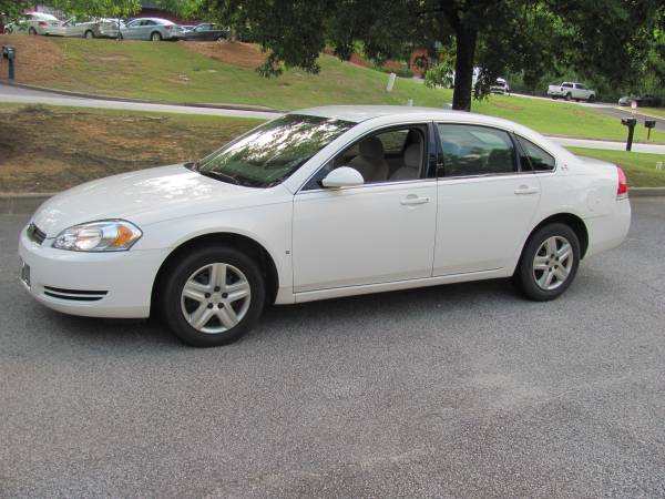 2008 CHEVROLET IMPALA LS; BLANCO/CAQUI; 24 K. Mi/ BUENO - $7,995 (conyers)63621061348227121
