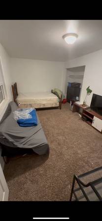 $950 / 1br - 250ft2 - Text me! $950 1.5 BR for rent (Camas)63914853385602121