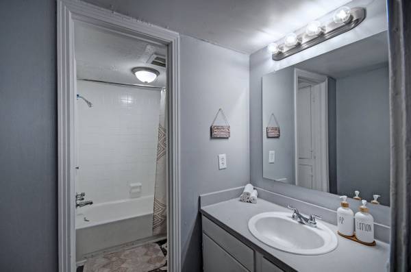 $1,300 / 2br - 1189ft2 - Blue Haven Villas (Jackson)63406768996099123