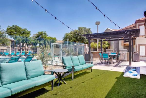 $1,830 / 3br - 1180ft2 - Outdoor Dining Pergola with Corn Hole, Two Sparkling Pools64024992522499122