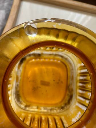 Artland Amber Glass Cookie Jar - $10 (North Hollywood)63471472432899122