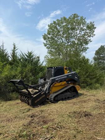 Cedar Tree Mulching Machine 1