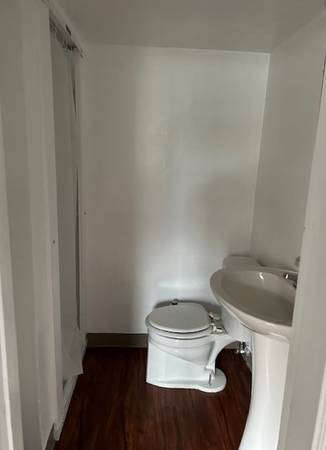 $800 / 2br - This 2 bed 1 bath home (210 W 11th St, Reno, NV)63992633946626122
