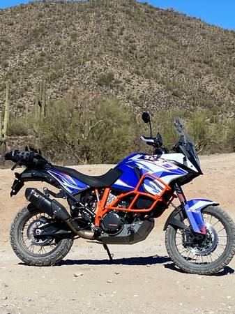 KTM 1090R 1