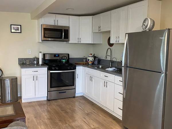 $1,100 / 1br - Lemon Grove, CA ** Nice and comfortable 1BR / 1BA (2301 Bonita St #B, Lemon Grove, CA 91945)63998452749570123