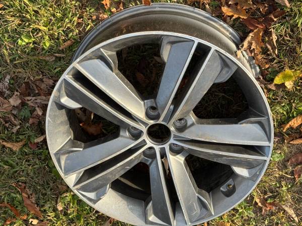 Hyundai Sante Fe Rim 1