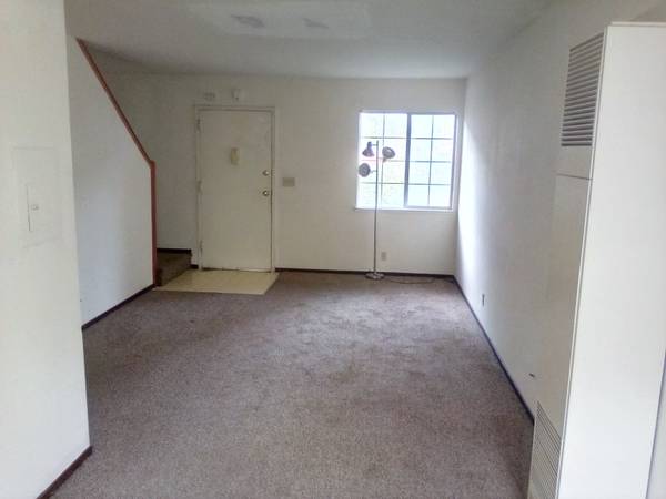 $2,550 / 2br - 900ft2 - 119 Crolls garden ct. (alameda)63622958165761122