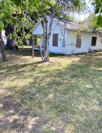 $275,000 4.75 Acres, 2 Houses on Property (Yorktown, Tx)64038877675395120