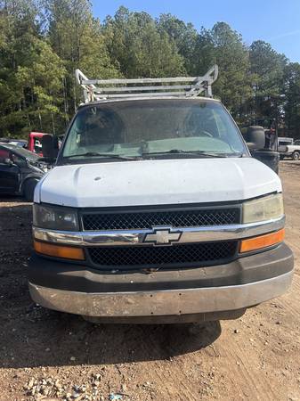 2006 Chevrolet Express 3500 1