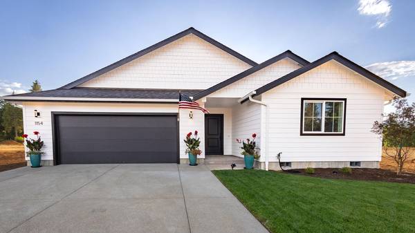 $398,000 / 3br - 1570ft2 - Casa Nueva en Cave Junction IVRE#2679 (Cave Junction)63654692575233121