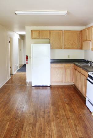 1 252 North St #4 - AVAILABLE JUNE 1st, 2026 1