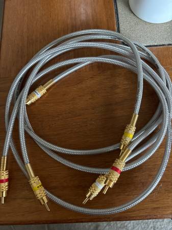 Audio Video cable 3 ft 1