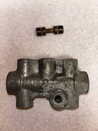 Datsun 240Z Brake Proportioning Valve made by Nabco 1
