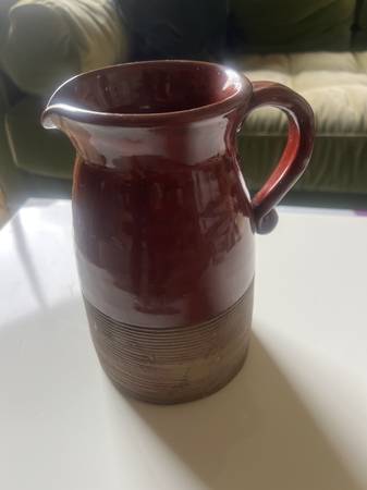 [NEW] Handcrafted Stoneware Jug Vase with Handle 1