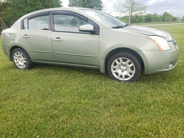 2009 nissan sentra low miles !!! - $2,80063624936352131121