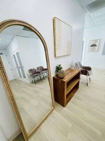 $625 Full Time Spa Suites- Esthetics, Health, & Wellness (Central SD)64217147560962120