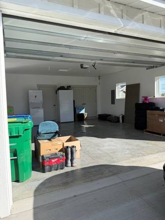 $2,500 / 2br - Furnished 2 bedroom, all inclusive house in new subdivision. (Sheridan, WY)64018613136386123