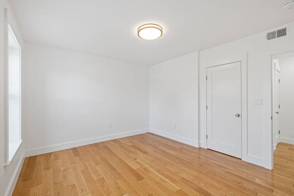 $5,000 / 3br - 800ft2 - New Reno ✨ In unit W/D ✨Central AC ❄️open kitchen w dishwasher 🌞 (Cambridge \ Central Sq. \ MIT)64034777960834124