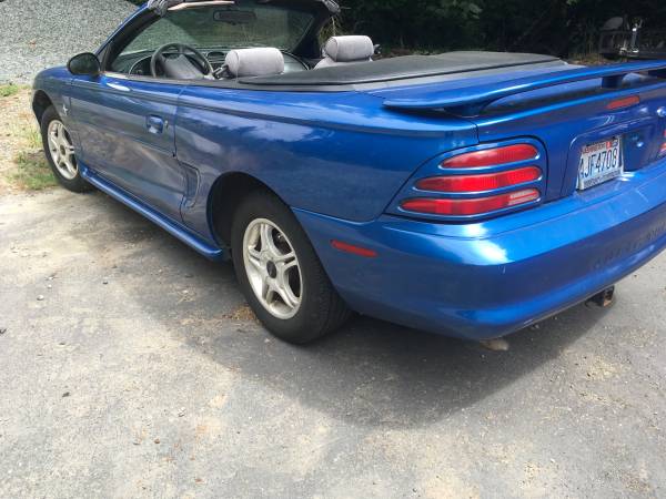 Mustang descapotable 1995 - $4,500 (Graham)63623060728579123
