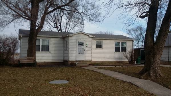 $1 / 3br - Rentals in Milford near lake (Milford, Kansas)63978413521155121