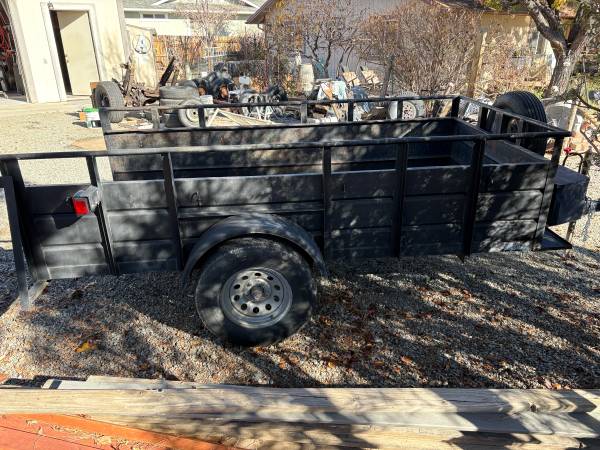 Utility trailer 10’ 1