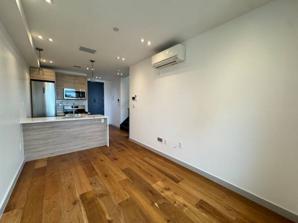 $3,250 / 2br - ‼️ NO FEE ! Luxury 2BR/2Bath ! W/D in unit ! Terrace !63788856830465122