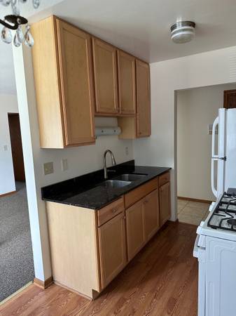 $1,125 / 1br - 750ft2 - $1,125.00 Large 1 Bedroom in Bloomington - Heat Included! (Bloomington)64048422523138123