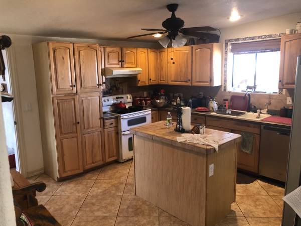 $600 / 1br - 160ft2 - Habitación en casa grande cerca de Lordsburg, NM (Lordsburg)63867374703489122