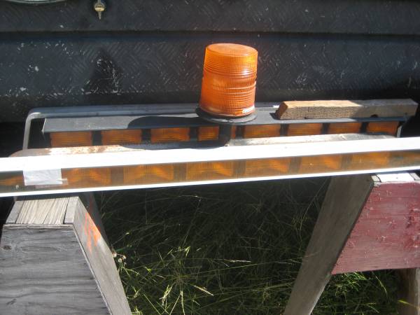 Head Ache Rack, Light bar, Caution Light 1