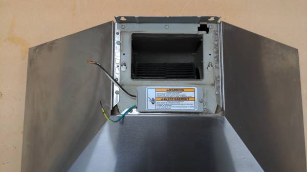 Whirlpool 30" wall-mount canopy range hood 1