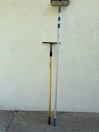 Window Washing Extension Poles (4) & Brushes 1