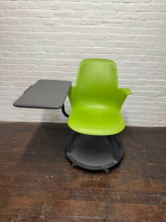 Steelcase Node Chair with Rotating Side Table 1
