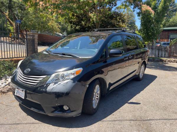2016 Toyota Sienna XLE, 8 pasajeros - $11,90063470586106243121