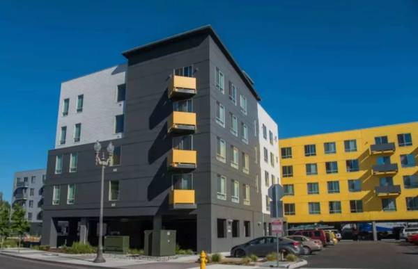 $1,336 / 1br - 579ft2 - Amazing 1 bedroom, 1 bathroom in Vancouver. 579 SqFt! (Vancouver)63672654574081124