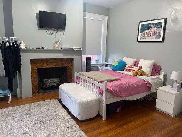 $4,900 / 3br - Brookline 3 Bed/1 Bath | w/ In-Unit Laundry63298188620931122