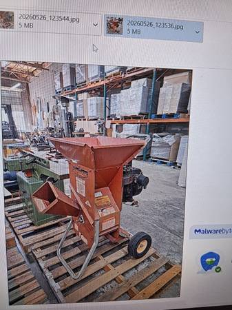 troy bilt 2 in 1 chipper/shredder 1