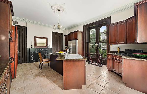 $1,400 / 1br - Room Available in Historic Ossining Mansion (Ossining)64035737262850124