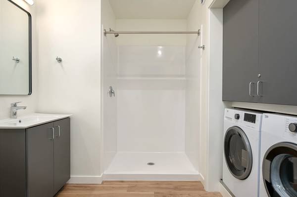 $1,650 / 1br - 656ft2 - Beautiful and bright 1 bd 1 ba! Don't miss out on this stunning view (Bend)63839293026945124