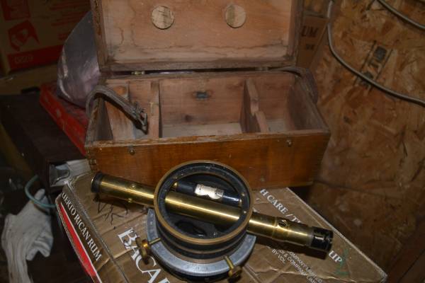 Antique surveyor's scope 1