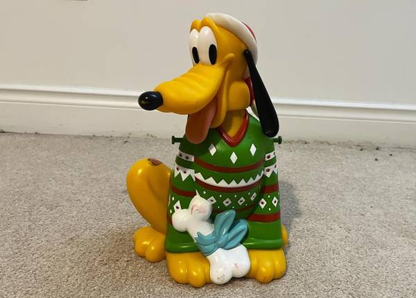 Disney Land Pluto Kids Popcorn Bucket. 1