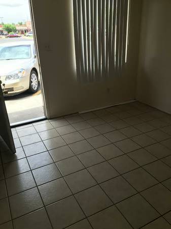 $750 / 2br - Manager Special's (Las Cruces)63861850277377121