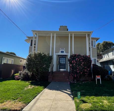 Studio in burlingame 1