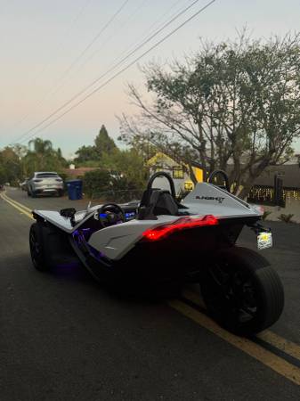 2021 POLARIS SLINGSHOT S - $20,500 (La Jolla)63470060114819121