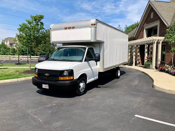 2013￼ Chevy Express ￼￼￼box truck￼ runs really good miles 118K - $7,900 (Westerville)63478071359235121