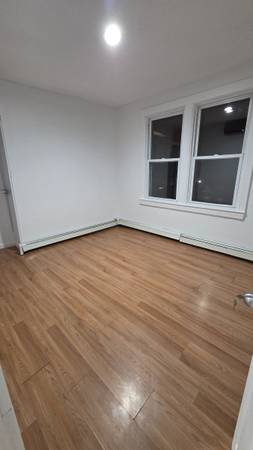 $2,500 / 2br - Flushing 2 Bed/$2500 (Flushing)63816679898755122