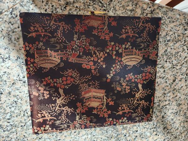 Silk lined Chinese box 1